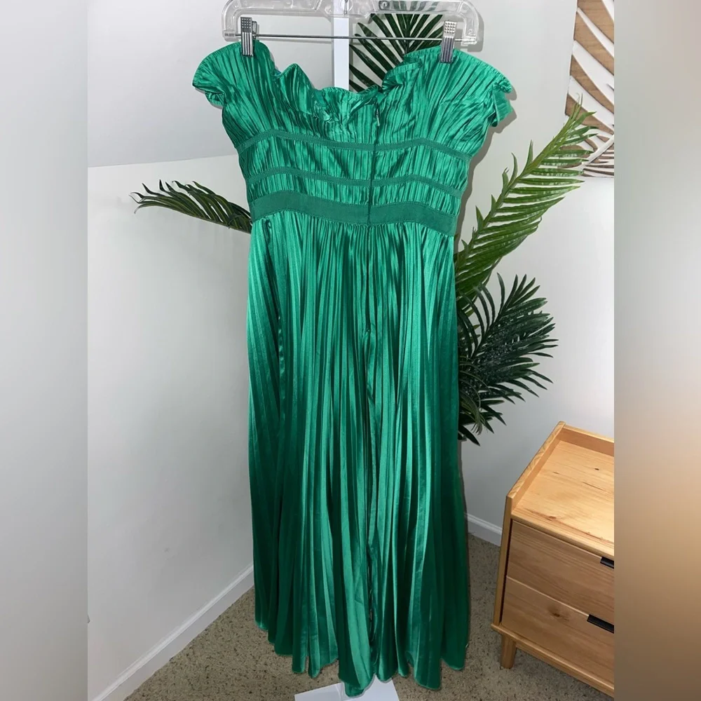AMUR Giada Dress, Green Satin Pleated, Size 2 - Picture 3 of 7